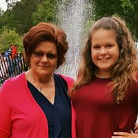 Linda Lowery Photo 24