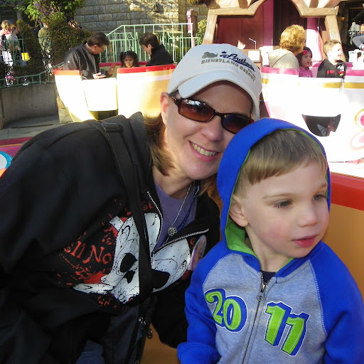 Heather Hodges Photo 23