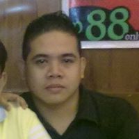 Michael Beltran Photo 23