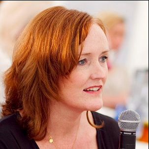 Louise Campbell Photo 25