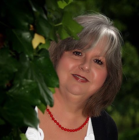 Denise Horton Photo 40