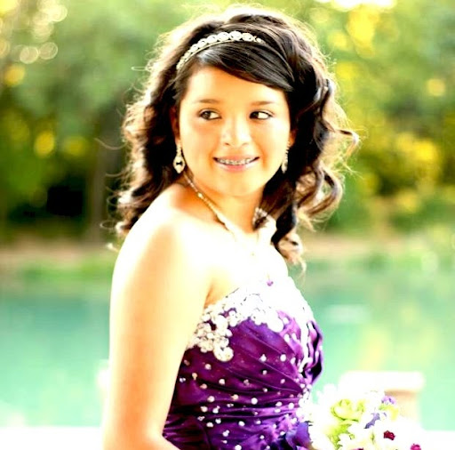 Alexandra Rodriguez Photo 13