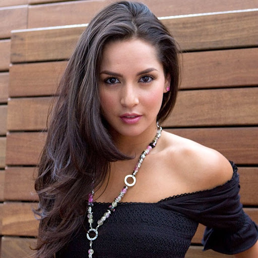Carmen Villalobos Photo 10