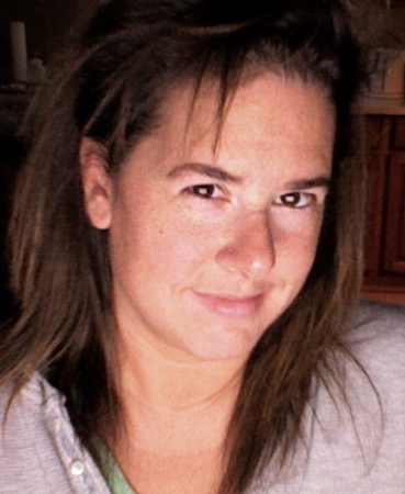 Laura Barnes Photo 23
