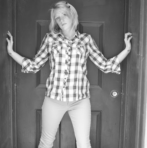 Jennifer Phillips Photo 41