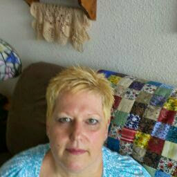 Mindy Hatcher Photo 17