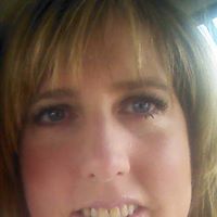 Kelli Lockhart Photo 8