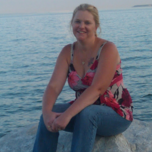 Traci Green Photo 39