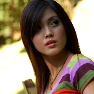 Nancy Adam Photo 26