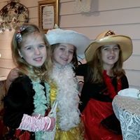 Joanna Miller Photo 8