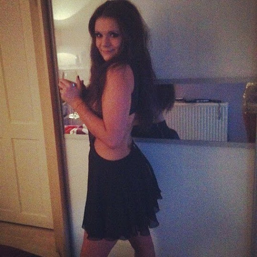 Natasha Steele Photo 33