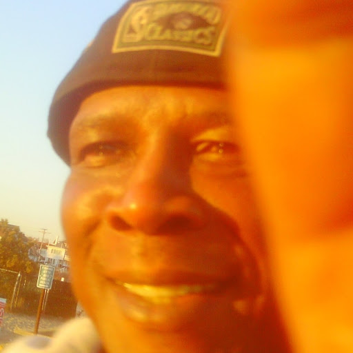 Richard Oneal Photo 28