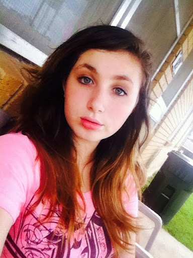 Abigail Anderson Photo 40