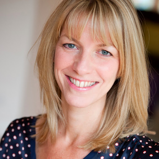 Angela Bradshaw Photo 2