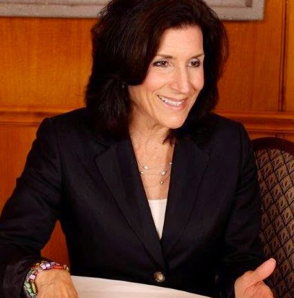 Debbie Davis Photo 8