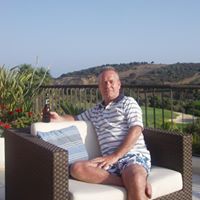 Stephen Findlay Photo 19