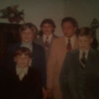 Donnie Reynolds Photo 36