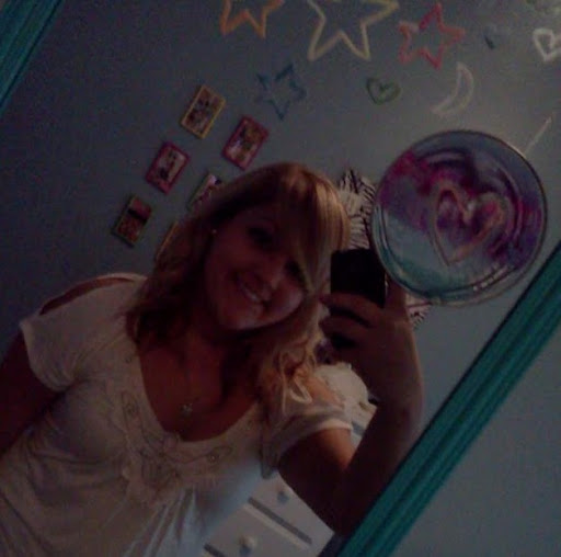 Amanda Short Photo 31