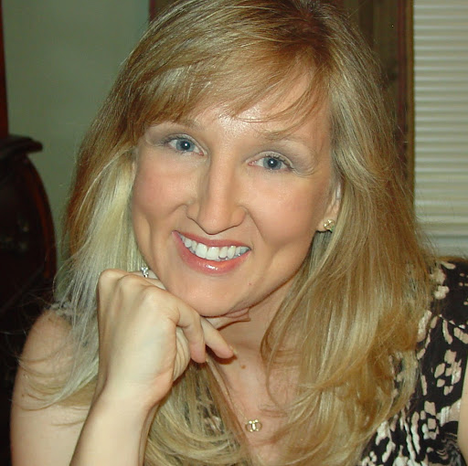 Angela Farmer Photo 15