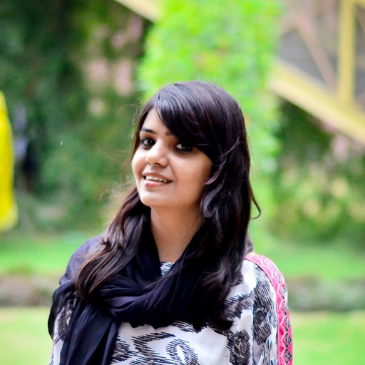 Aisha Akram Photo 17