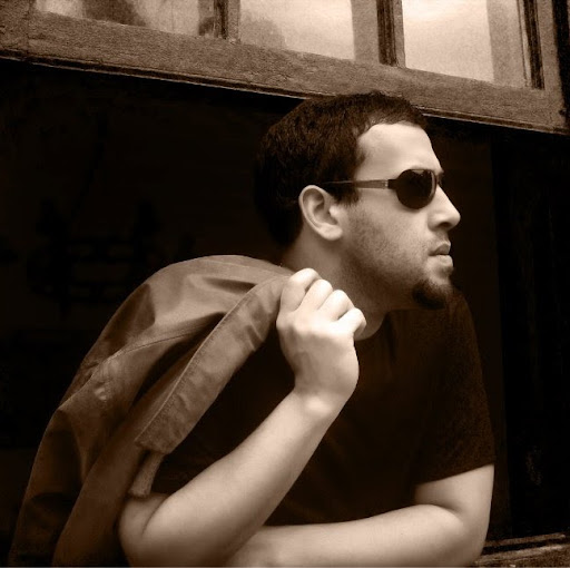 Christopher Tavares Photo 7