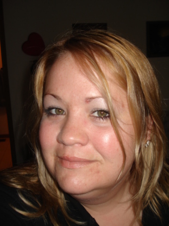 Nikki Johnson Photo 10