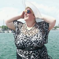 Michelle Ainsworth Photo 4
