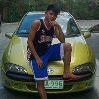Edward Calderon Photo 40