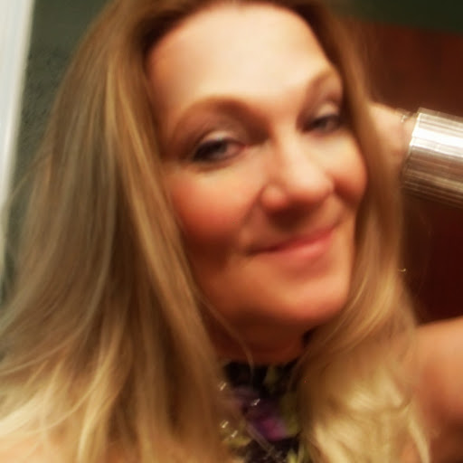 Sandra Bassett Photo 36