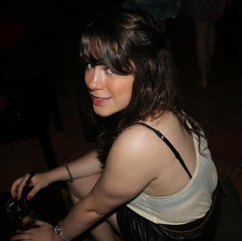 Nina Martin Photo 30