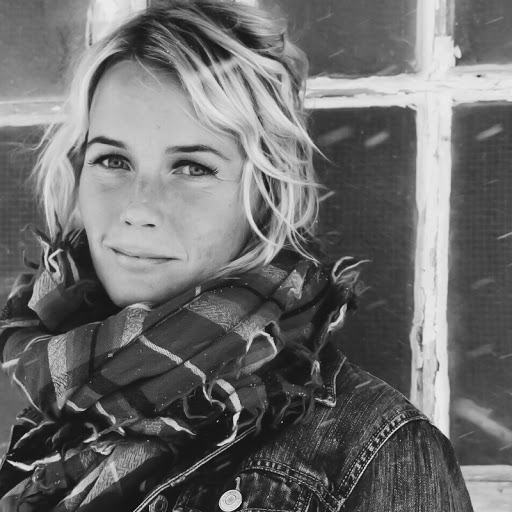 Amy Matheson Photo 15