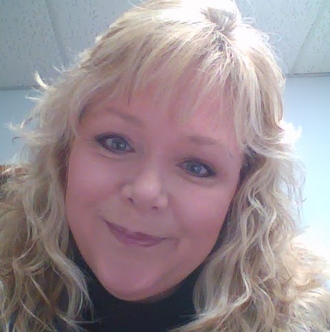 Deanna Marks Photo 30