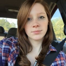 Hannah Baker Photo 34