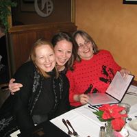 Christine Button Photo 32