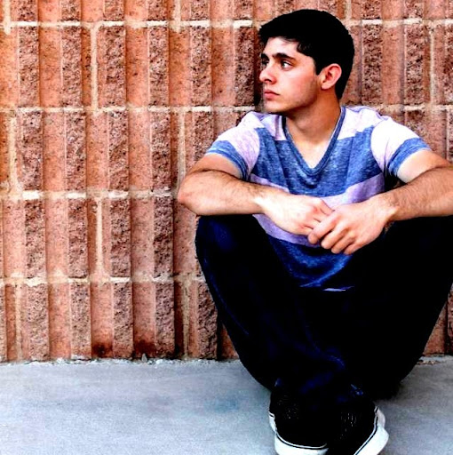 Nicholas Romero Photo 36