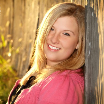 Sarah Jewell Photo 33