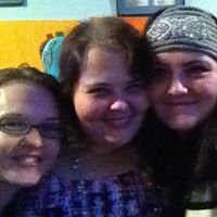 Teresa Holbrook Photo 27