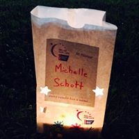 Michelle Schott Photo 22