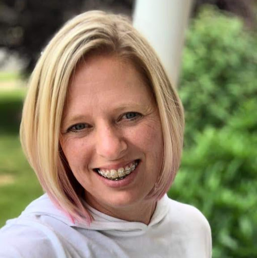 Anne Lewis Photo 18