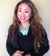 Elizabeth Nguyen Photo 1