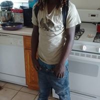 Derrick Daniels Photo 11