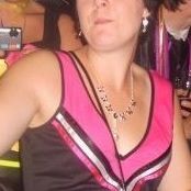 Sarah Burns Photo 25