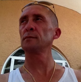 Lee Elliott Photo 27