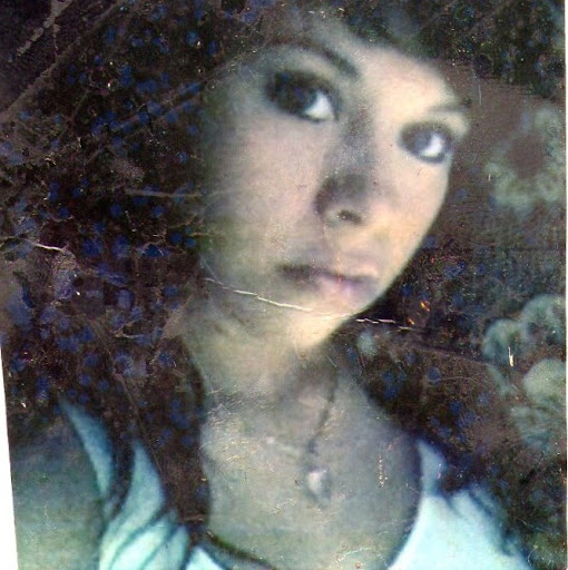 Ana Reynoso Photo 30
