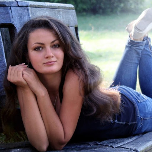 Jacqueline Walker Photo 13