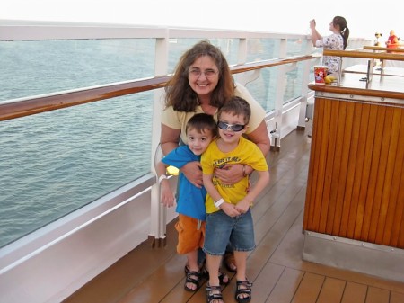 Lynne Carter Photo 34