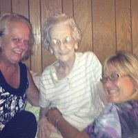 Mary Hauser Photo 34