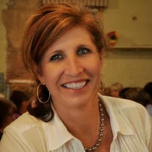Carolyn Ross Photo 34