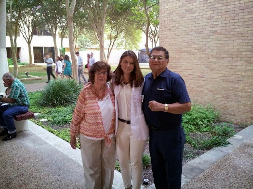 Melinda Garcia Photo 16