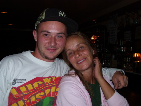 Linda Burton Photo 34